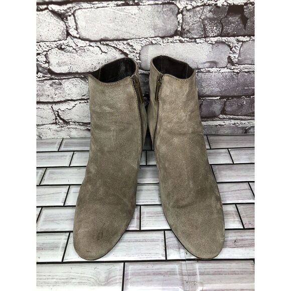 Aquatalia Taupe Suede Leather Side Zip Heel Ankle Booties Women’s Sz 10M US/41EU - Picture 3 of 16